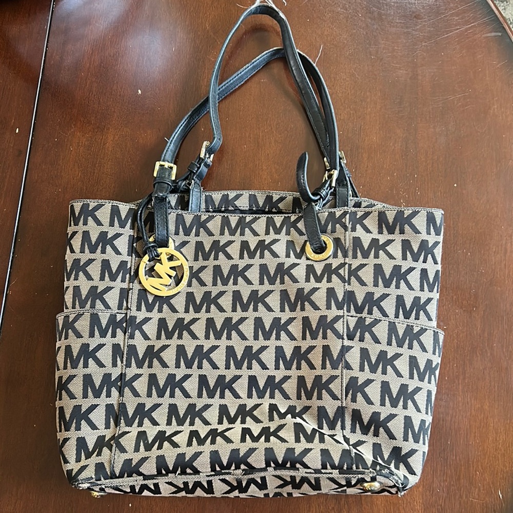 Michael Kors Tote